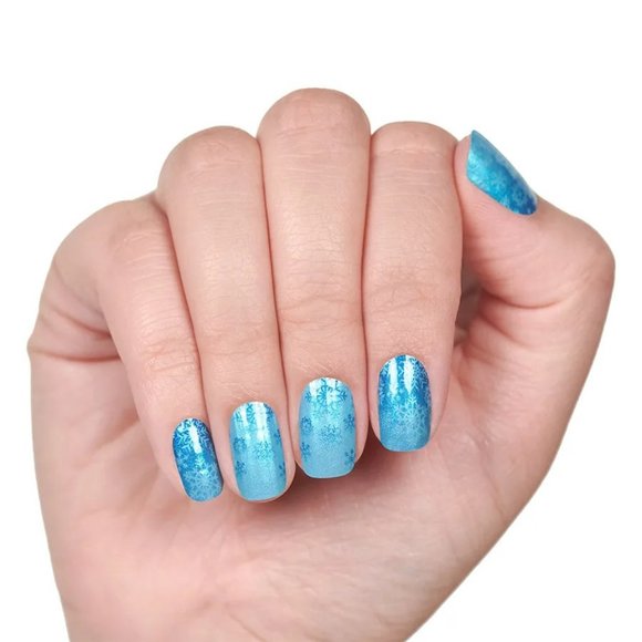 Color Street Cold Front Christmas 2021 Nail Polish Strips